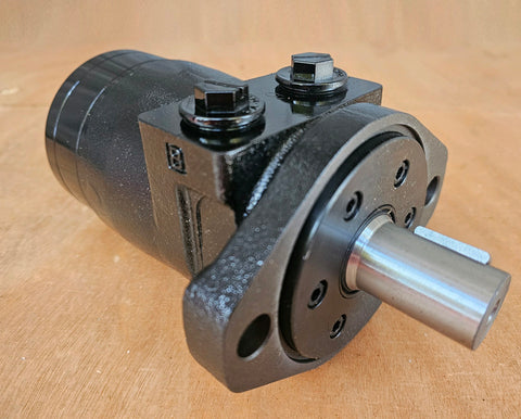LSHT Hydraulic Motor - 14.76 in³/rev - SAE "A" 2-bolt - 1" Woodruff - NPT Ports - BMPHZ-250-H2-K-P